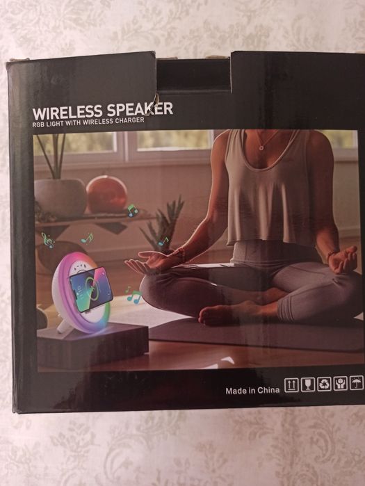 Нощна лампа Bluetooth високоговорител със светлина, безжично зарядно,
