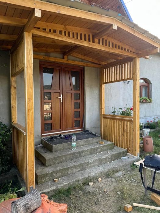 Executăm foișoare terase pergole