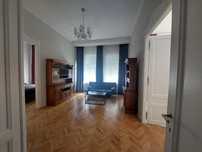 Inchiriez Apartament 4 camere, zona centrala