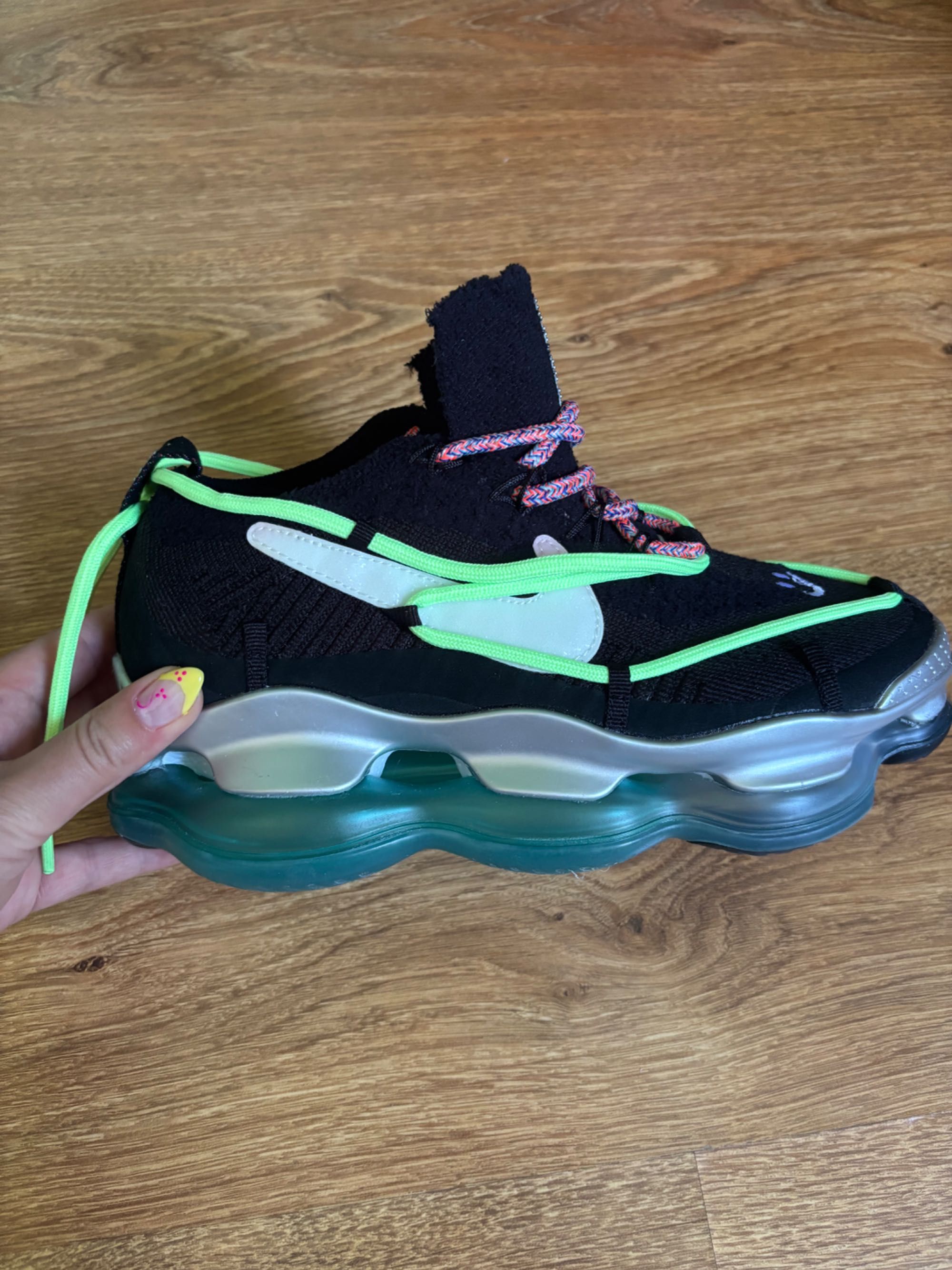 NIKE air max scorpion