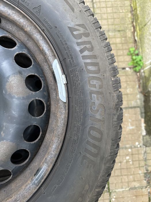 Гуми с джанти Bridgestone 215/60/16