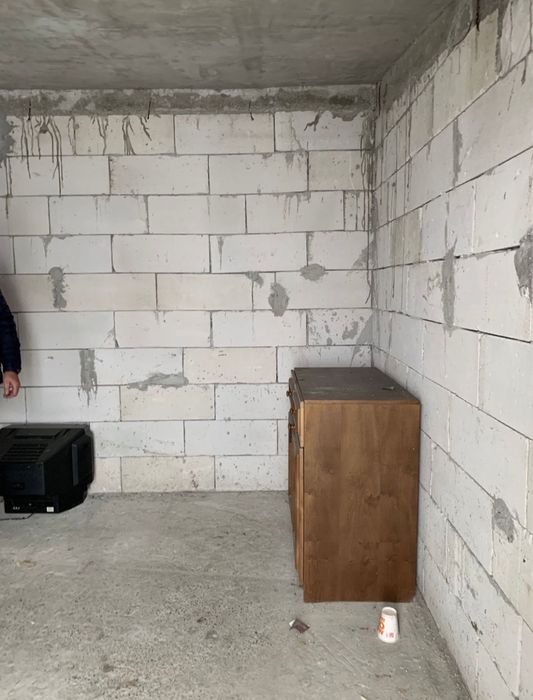 De vanzare magazie str Mihai Eminescu 25 Bacau