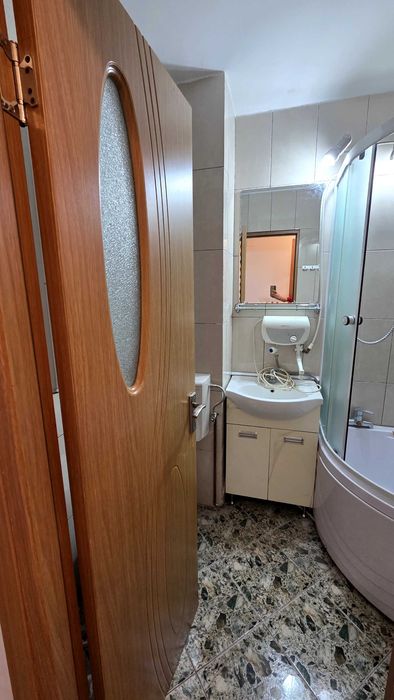 Vand sau schimb garsoniera cu teren agricol