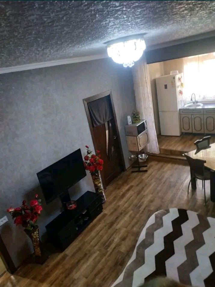 Продается квартира Яшнабадский район массив панельный