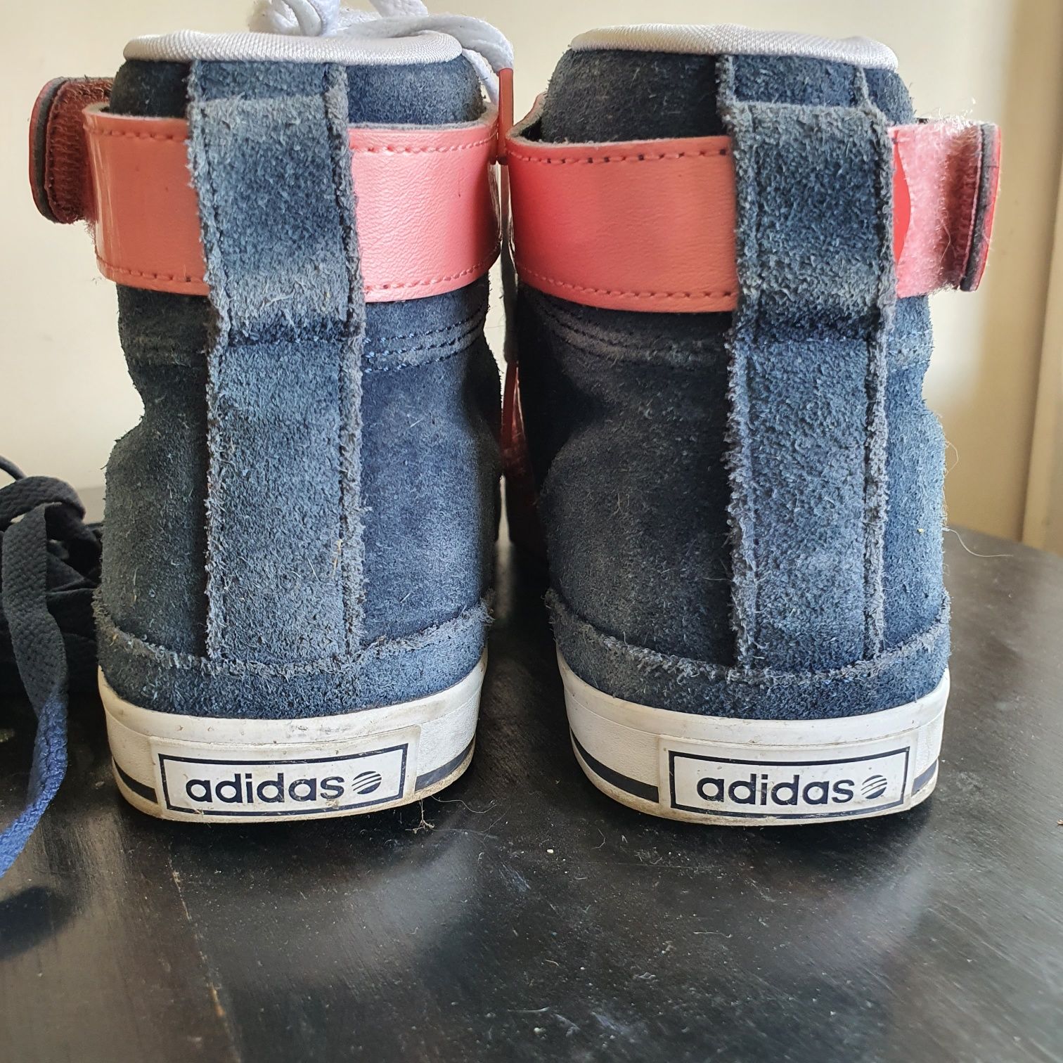 Adidas оригинални кецове