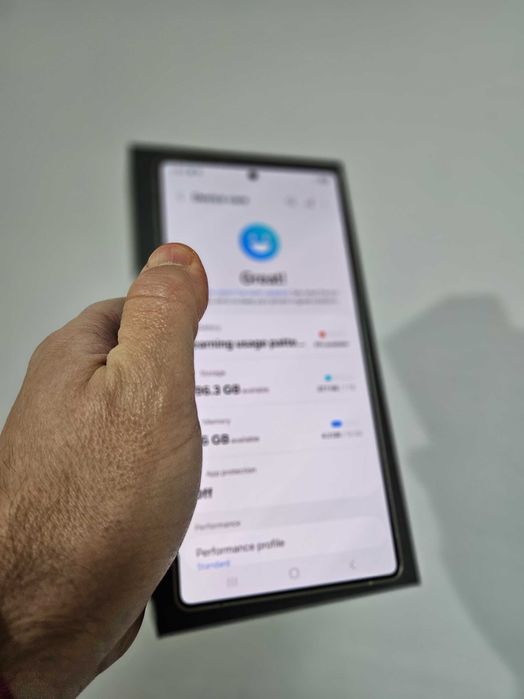 Samsung Galaxy S25 ultra 1 Tb nou la cutie.