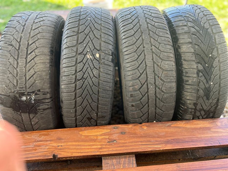 Set roti iarna 195/65/15, jante tabla cu tot cu cauciucuri