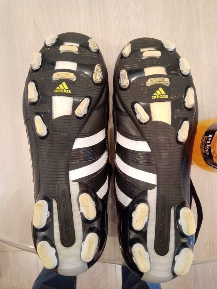 Продаю Adidas predator