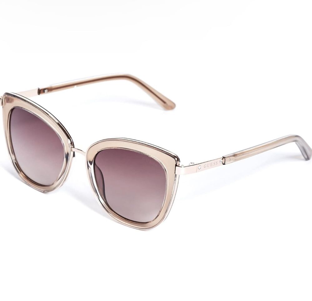 Слънчеви очила авиатор GF FERRE и GUESS тип Butterfly GU7491-57F