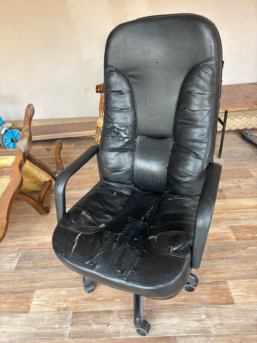 Срочно продам кресло