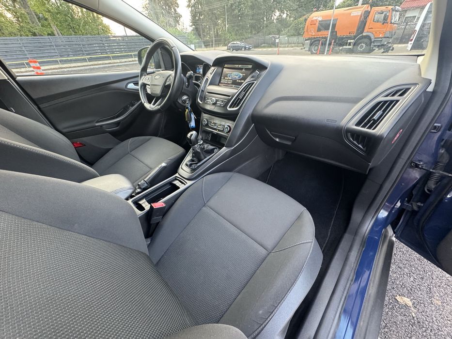 Ford Focus 3 Facelift 2015 hatchback/benzina/navigatie