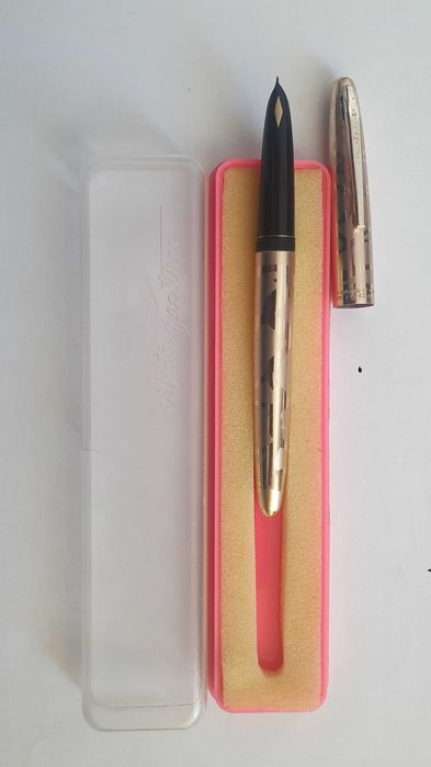 Stiloul White Feather