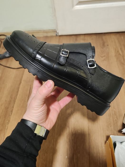 Vand papuci,pantofi ce o fi