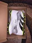 Ghete fotbal Adida Predator