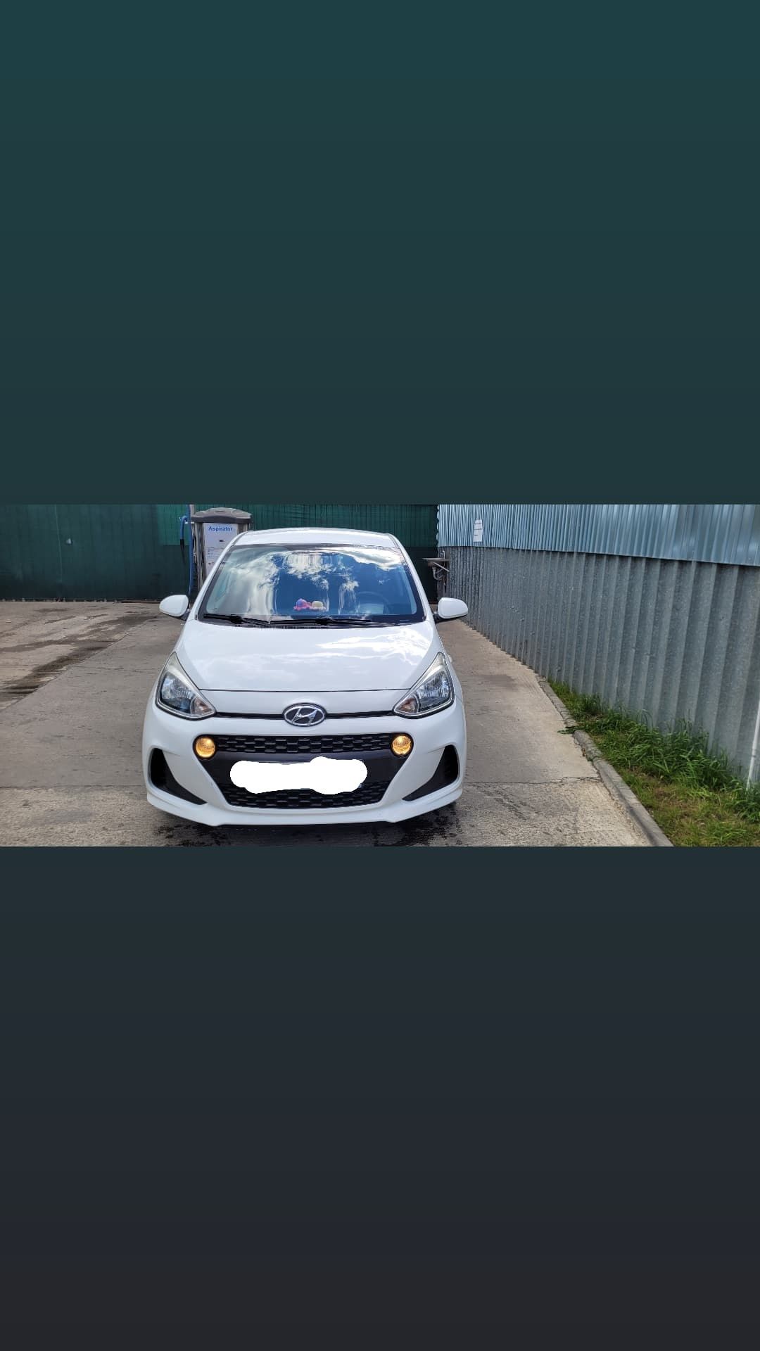 Vând Hyundai i10