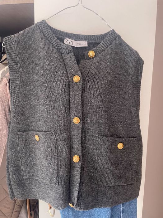 Сива жилетка- Zara