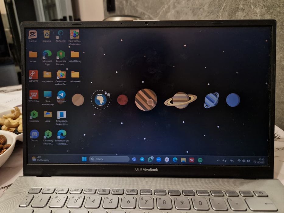 Продаётся ноутбук asus VivoBook 14