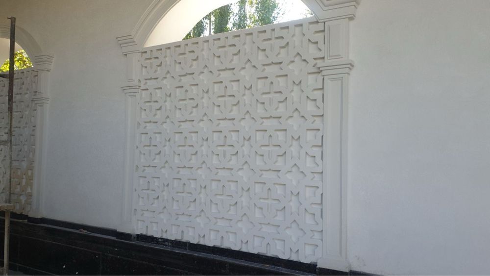 Fasadni decorativ penoplast tyagalar