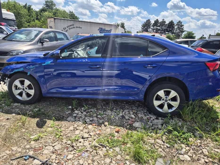 Dezmembrez Skoda Octavia IV 1.0 TSI 110 cai Cutie Manuala 6Trepte LV5F