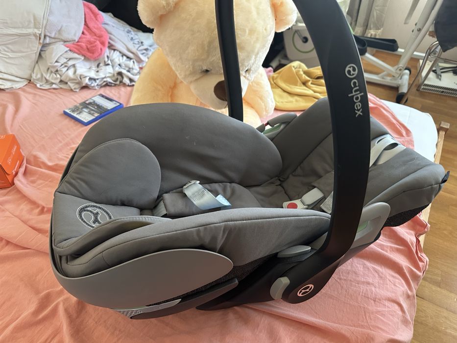 Бебешки кош Cybex Cloud T и адаптери за количка