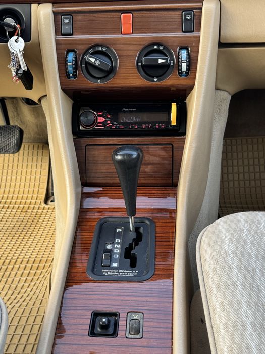 Продавам Мерцедес 124 Mercedes