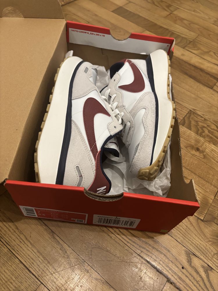Nike Phoenix Waffle -СПЕШНО