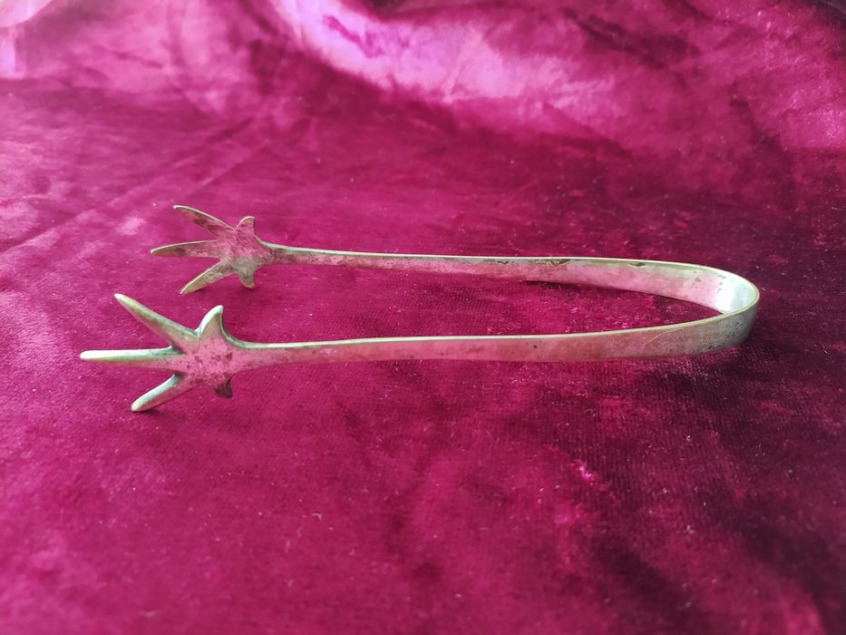 Антикварные посеребренные щипцы для сахара, льда и сервировки.