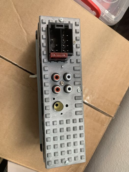 Casetofon auto cu bluetwoot card si aux