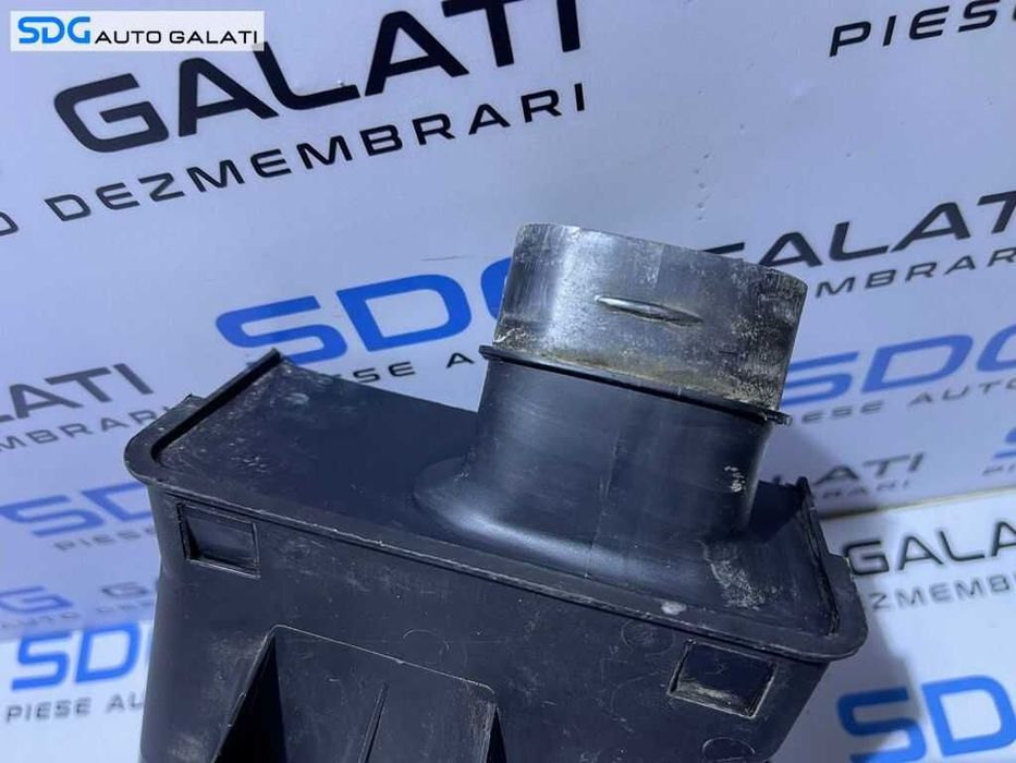 Difuzor Deflector Captare Aer Skoda Roomster 2006 - 2010 Cod 5J0805971B