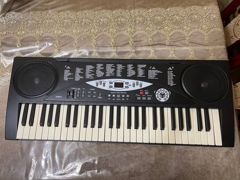 Пианино синтезатор сотилади