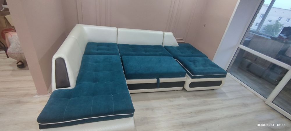 Продам раздвижной диван для гостинной