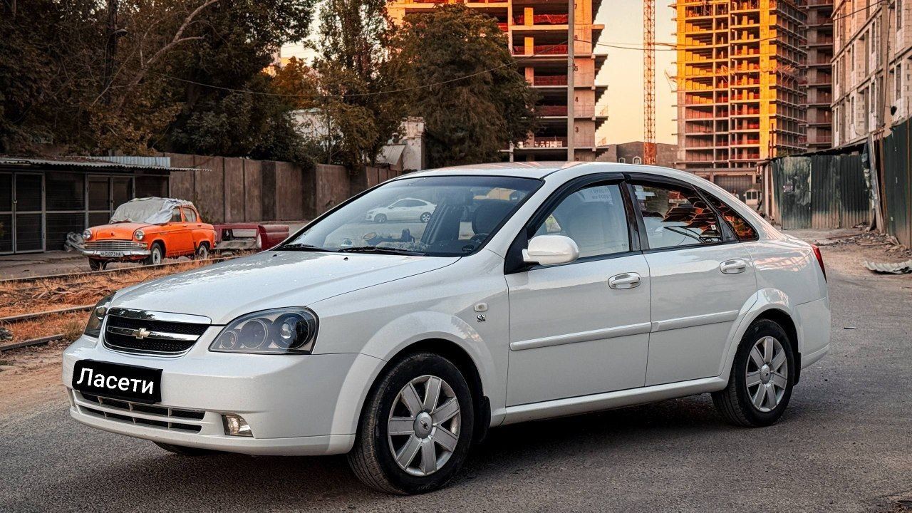 Продается срочно  Lacetti
