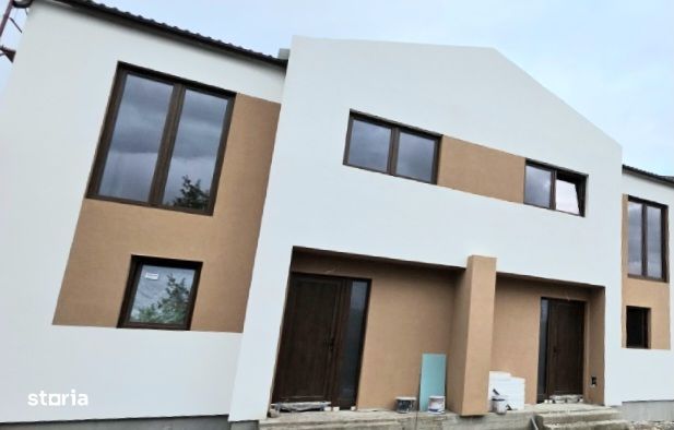 Casa tip duplex, într-o zonă excelentă  ,LIVEZENI