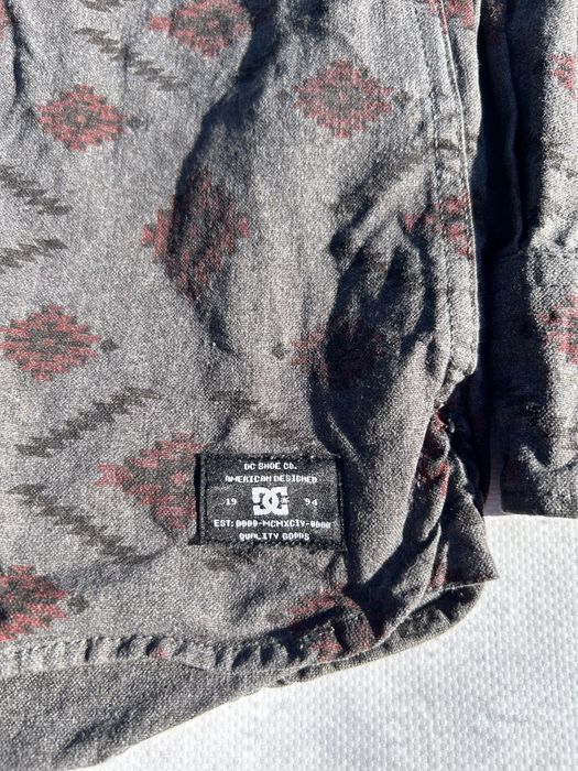 Camasa DC Shoes model aztec alternative skate bmx marimea L NOUA