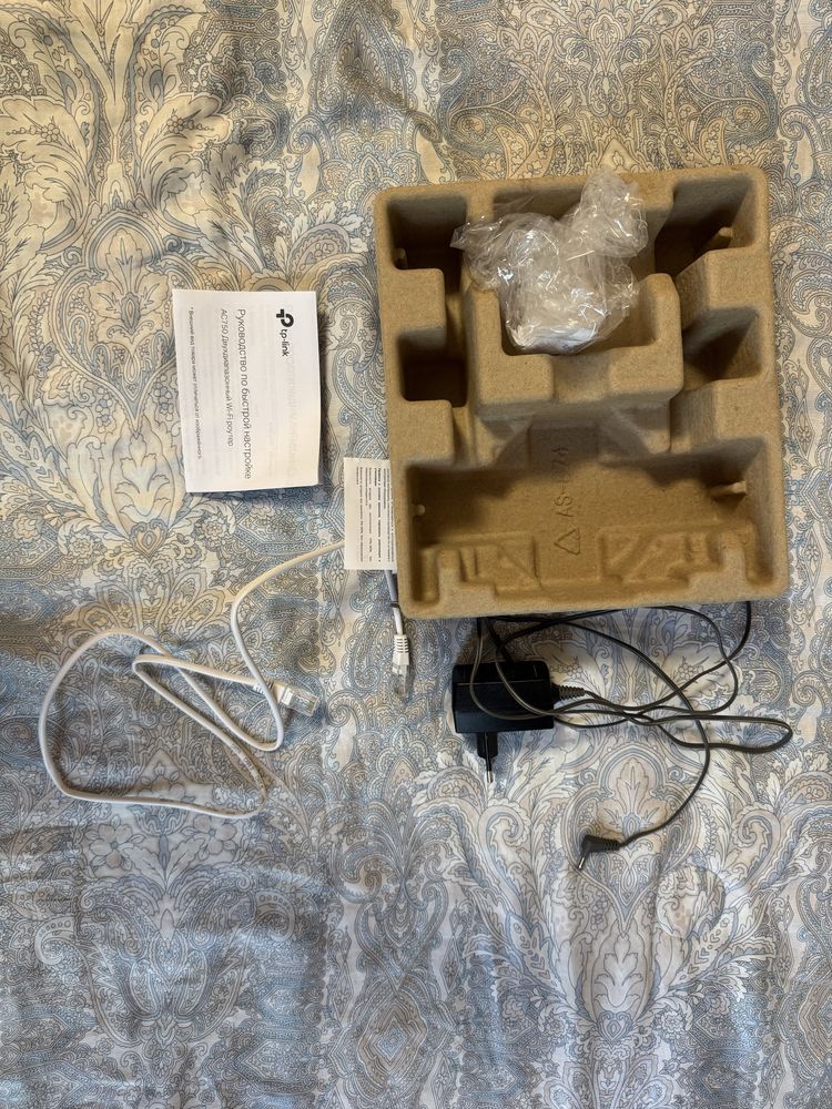Продам Wi-Fi роутер TP-Link Archer C24