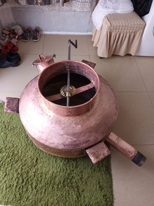 Vand cazane de tuica din cupru alimentar are 190l