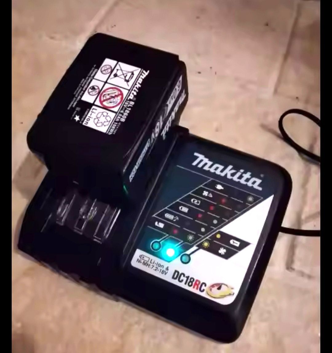 Baterii  LI Ion HOBBY pentru scule MAKITA ,18 V. de 5 și de 6  amperi