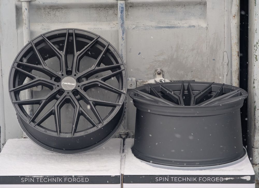 Диски R20 для BMW M6 F10 F13 F06 F01 F02 Camaro