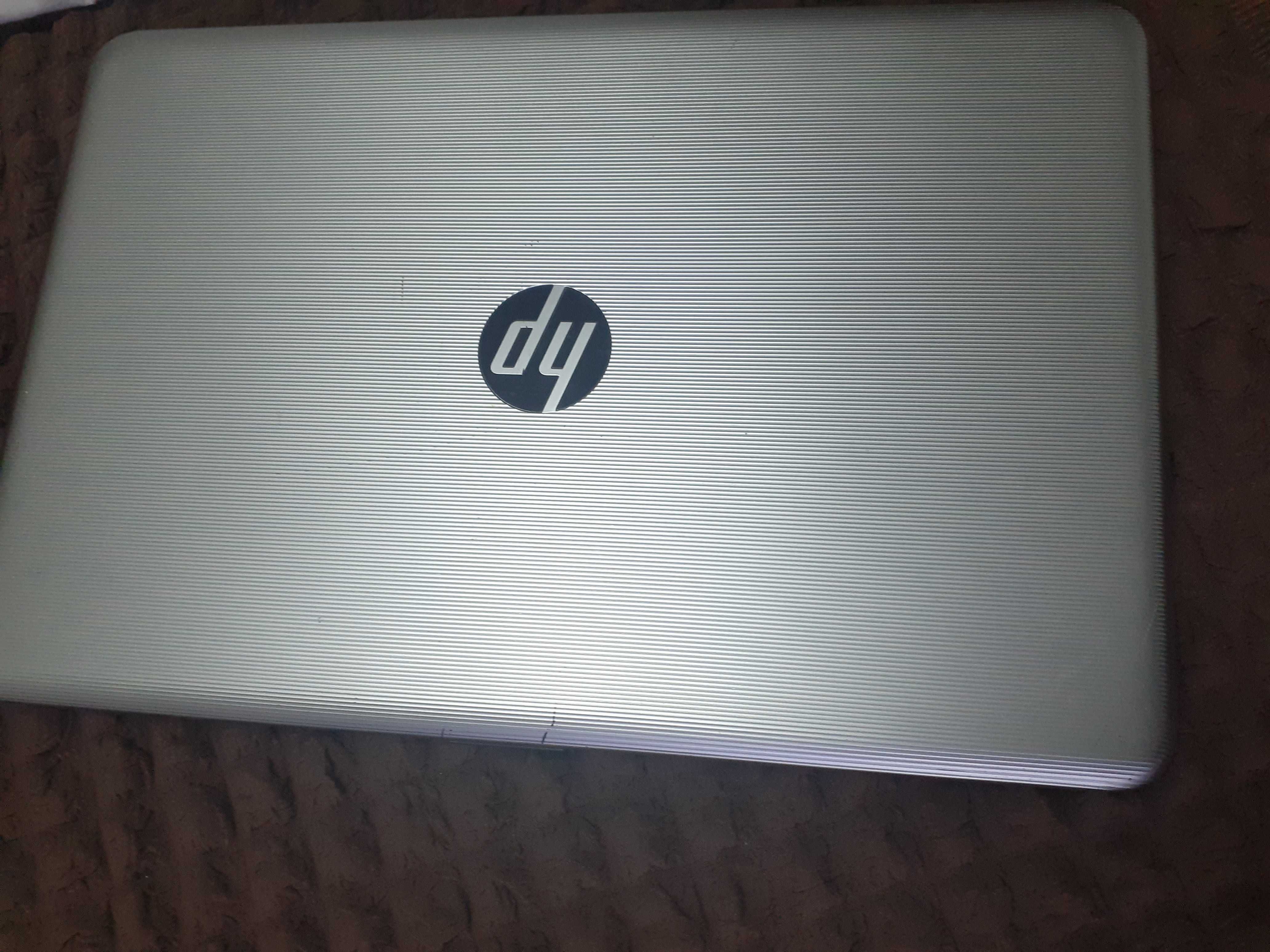 Лаптоп HP - 12GB RAM, 17 инча