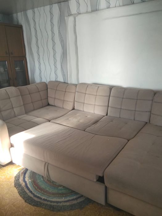 Продам деван  п образный