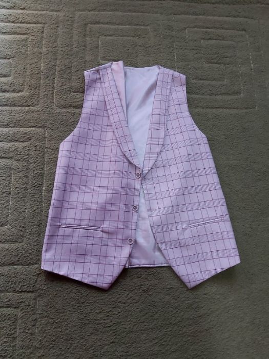 Costum de bărbați elegant mărimea M