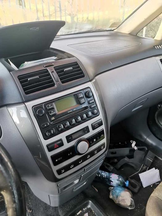 Toyota Avensis Verso 2.0 D4-D 116кс НА ЧАСТИ