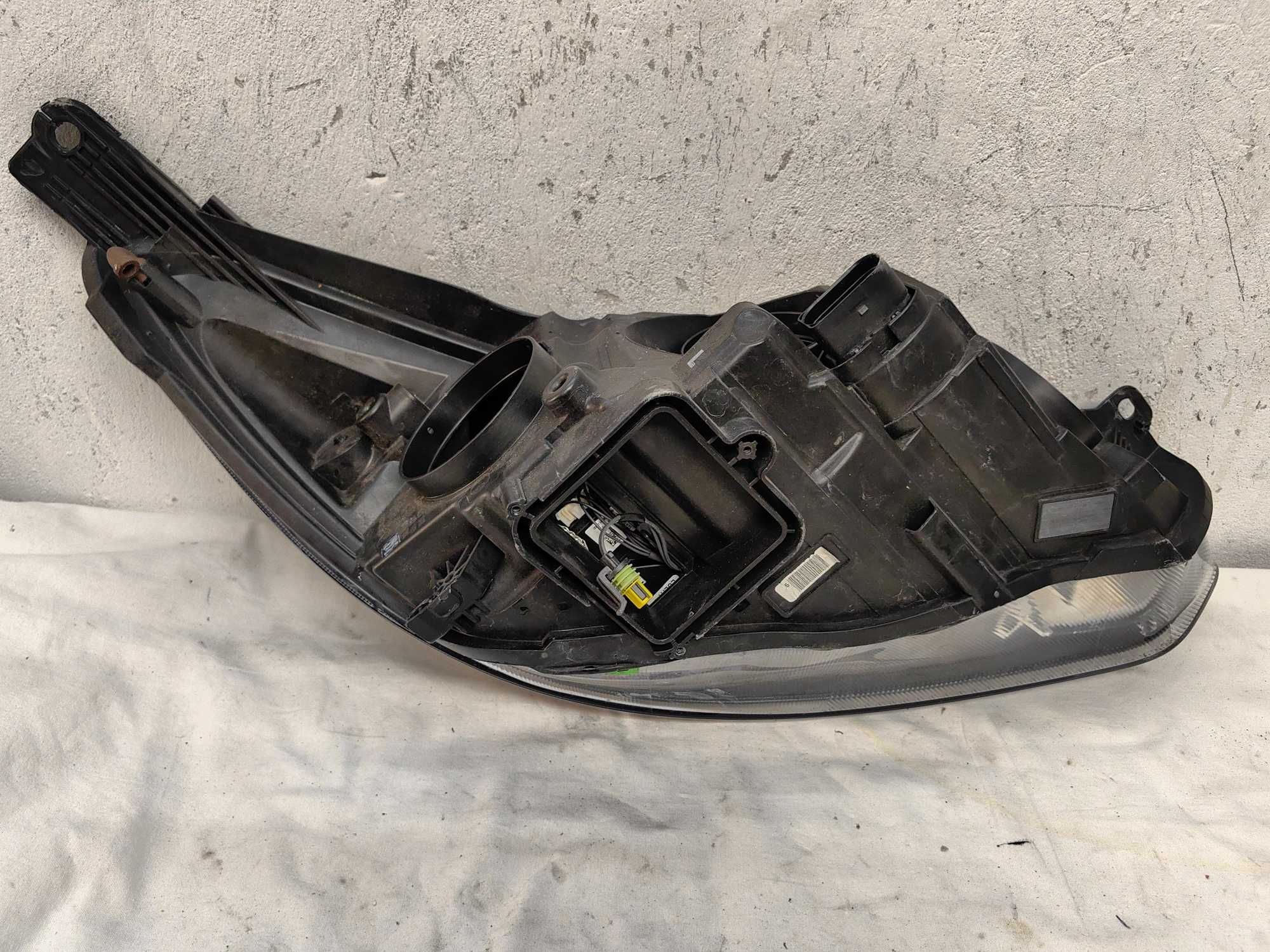 Оригинален фар Форд Фокус  Ford  Focus Led Biksenon