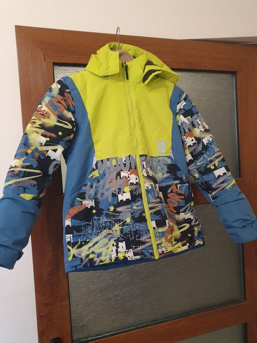 Детско зимно / за сноуборд яке на Lego