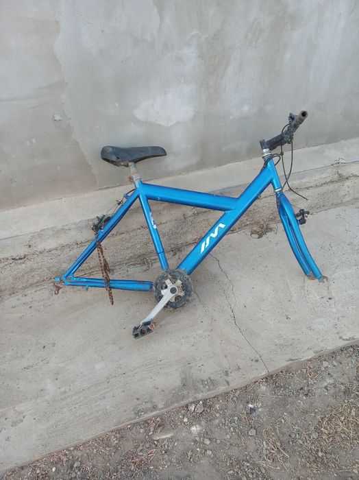 Продам велосипед на запчасти