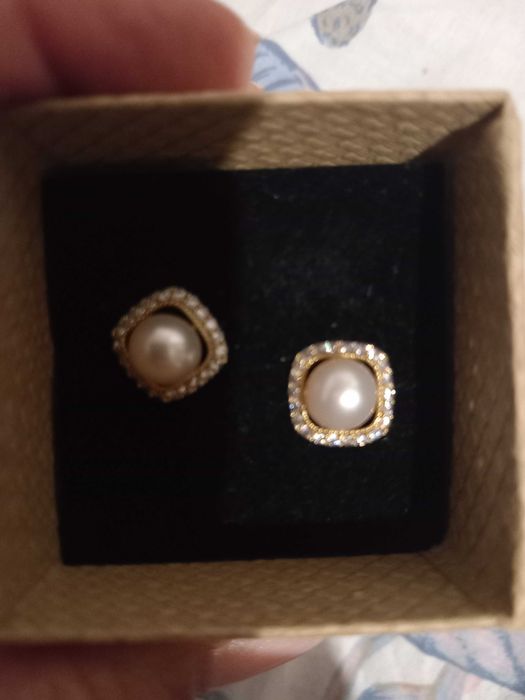 Елегантни обеци с перла и циркони