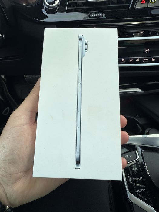 Vand iphone air de 256 gb nou fara risc blocare