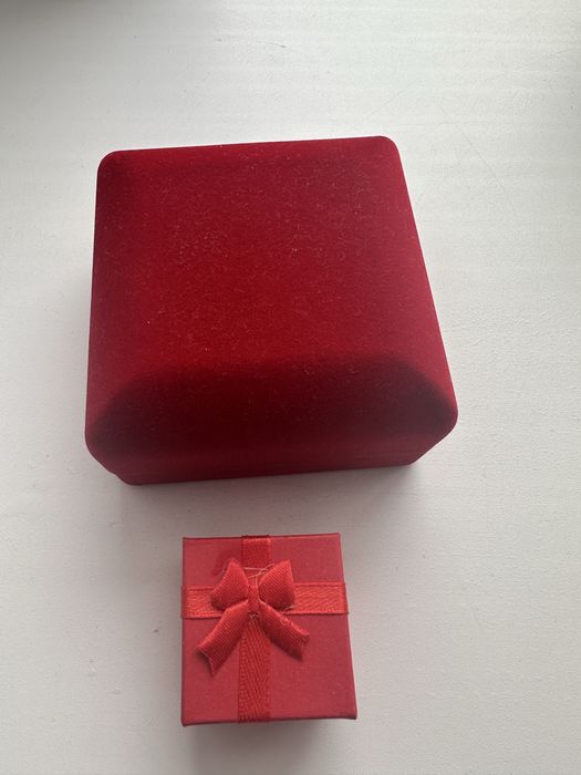 Продам коробки для украшений