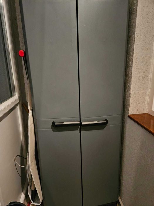 Dulap depozitare 2 usi, 3 rafturi