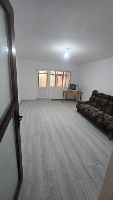 Vand garsoniera Dragasani